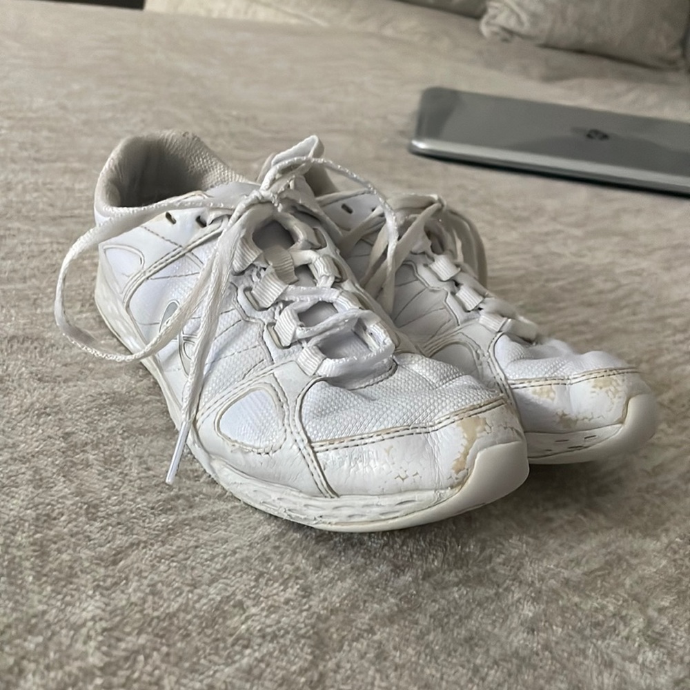 Nfinity Cheer Shoes (Rival)